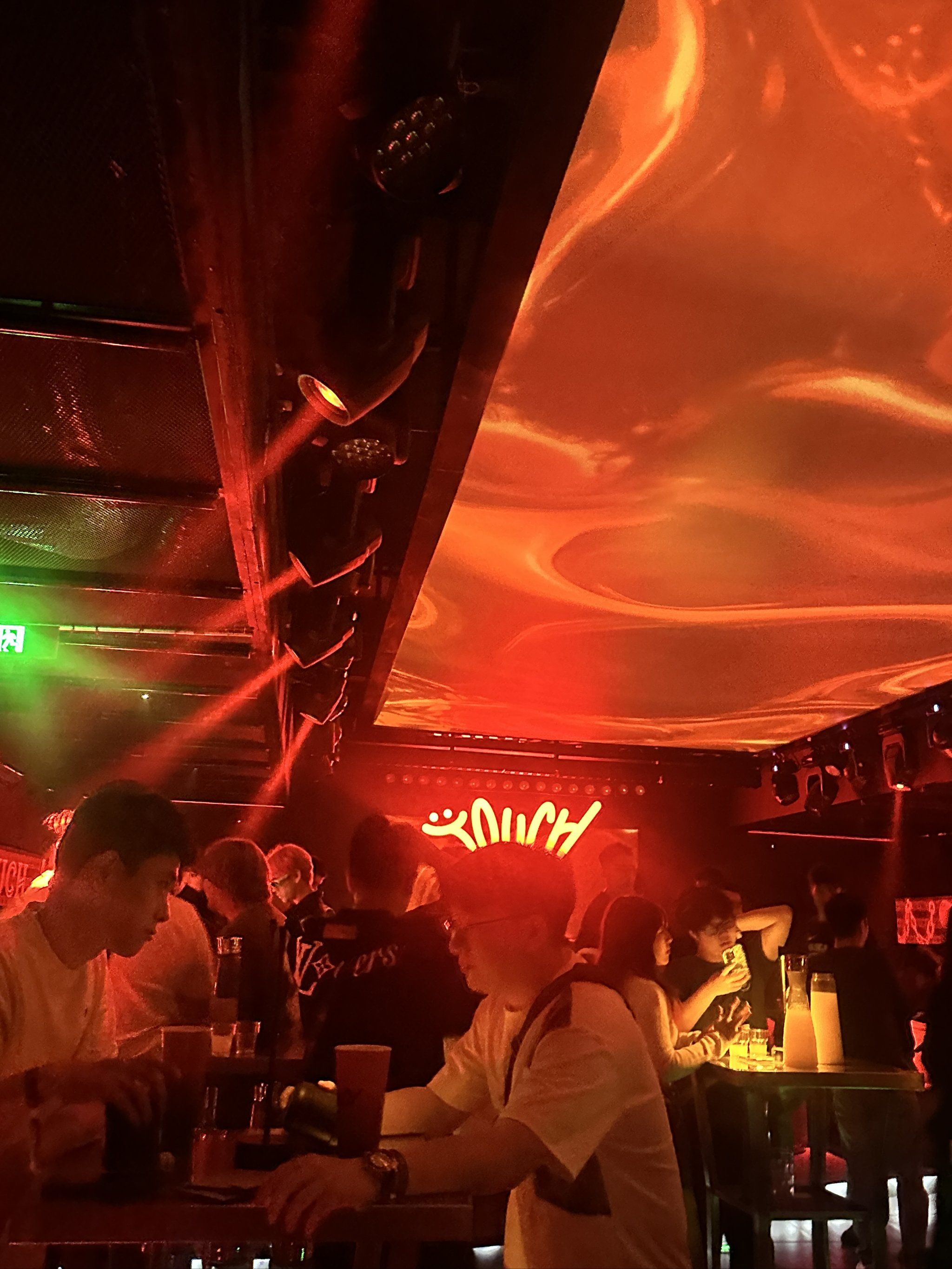 株洲商务ktv体验解析商务ktv好吗-天元区ktv预订